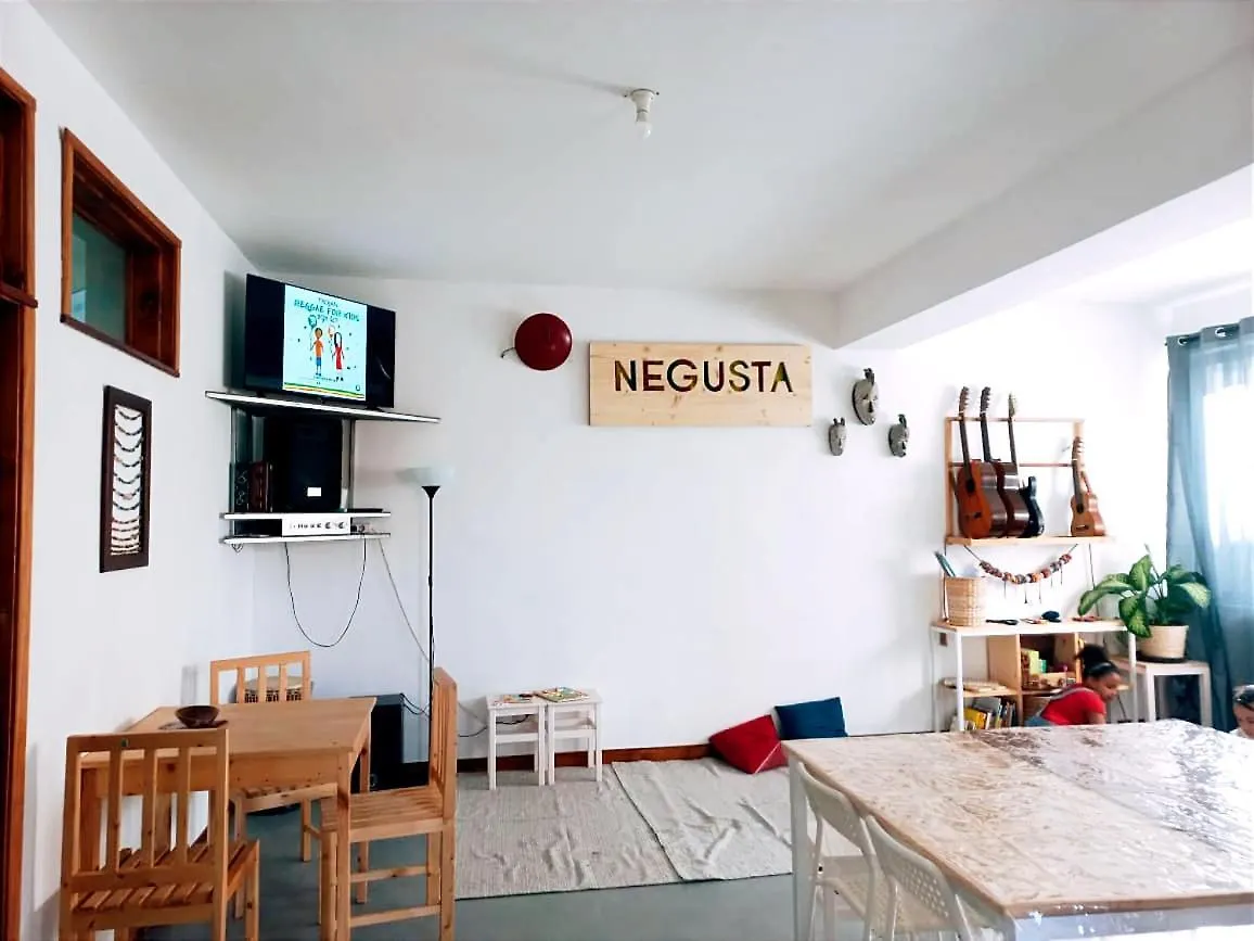 Negusta Arte E Atividades Ostello Praia